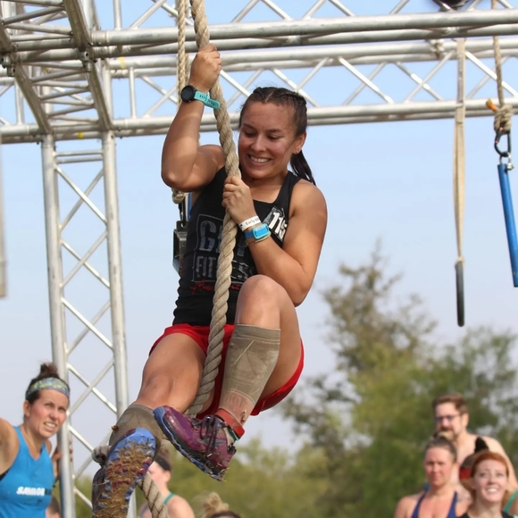 Meet your Posher, Alyssa - Picture 7 of 7